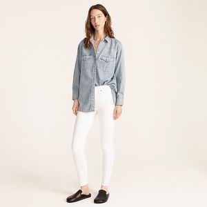 J Crew 9" high-rise toothpick jean in white. 26T